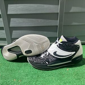 Size 13 - Nike KD 14 TB black white (Venom Colorway) - Kevin Durant